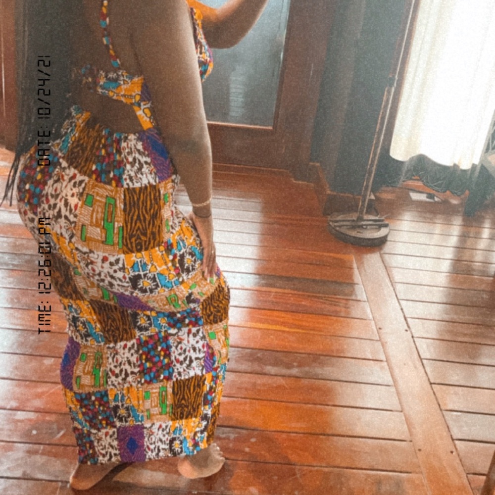 African Ruched Open Back Maxi Dress - Picture 3 of 7
